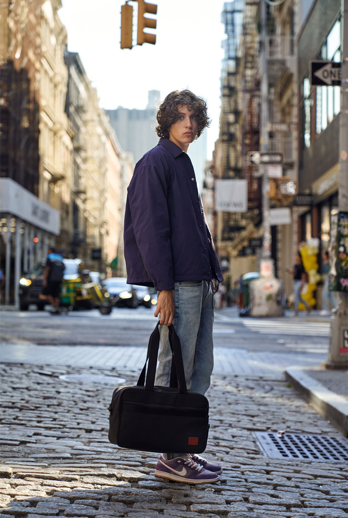 Manhattan Portage offers messenger bags, shoulder bags, laptop 
